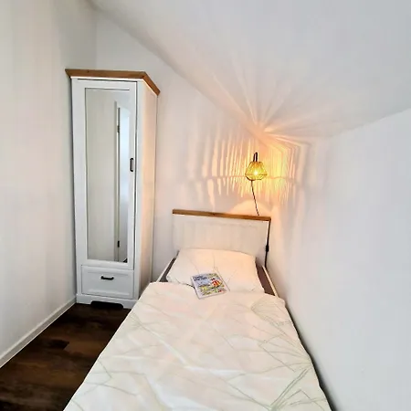 Seezeit Direkt Am Geiseltalsee Mit Sauna Und Fahrradgarage Holiday home Mucheln