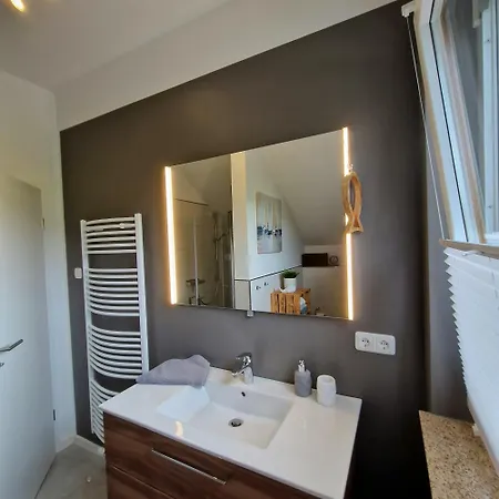 Seezeit Direkt Am Geiseltalsee Mit Sauna Und Fahrradgarage بيت للعطل *