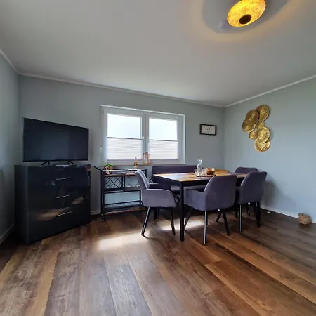 بيت للعطل Seezeit Direkt Am Geiseltalsee Mit Sauna Und Fahrradgarage *